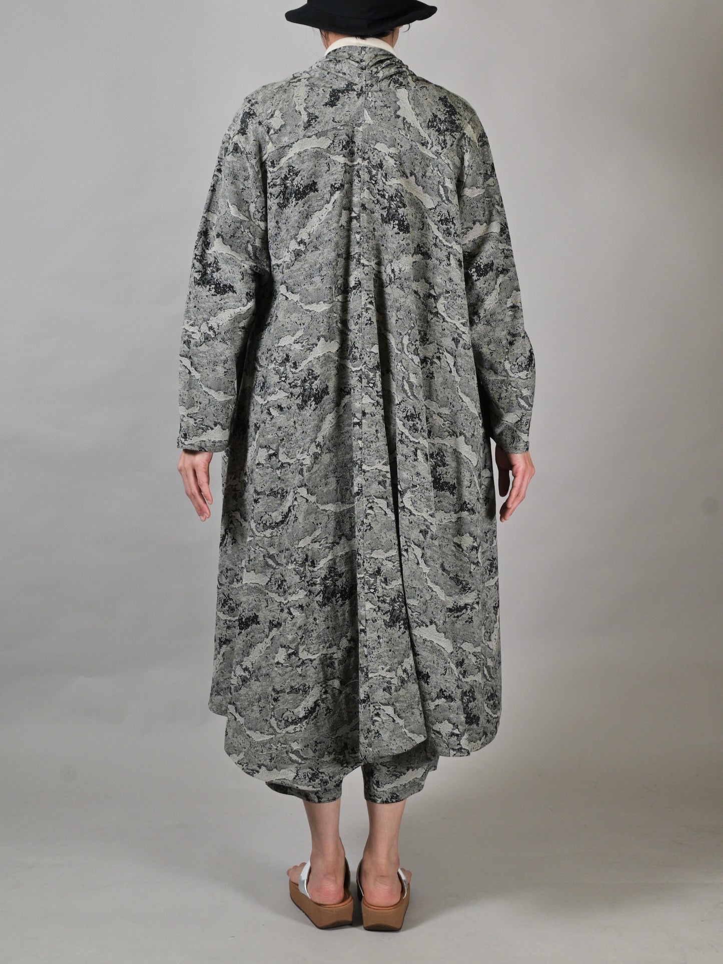 総柄 アシンメトリー ロングカーディガン 【ベージュ】RY-3905