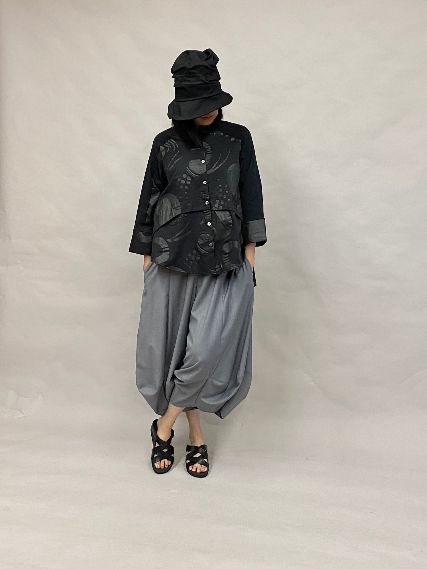 バルーン ワイドパンツ【グレー】ヨシヨシバイピージェイ
