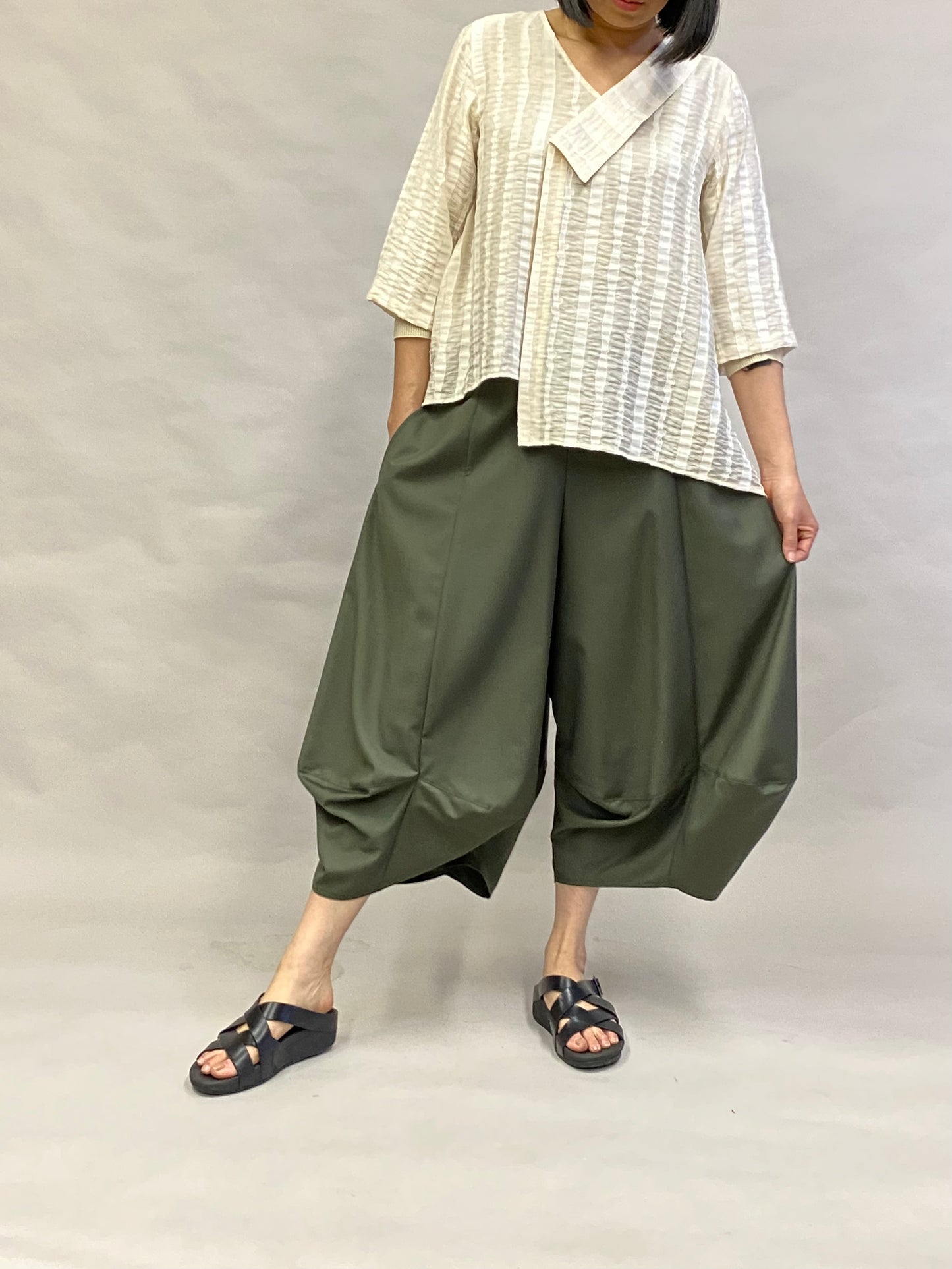 バルーン ワイドパンツ【カーキ】ヨシヨシバイピージェイ