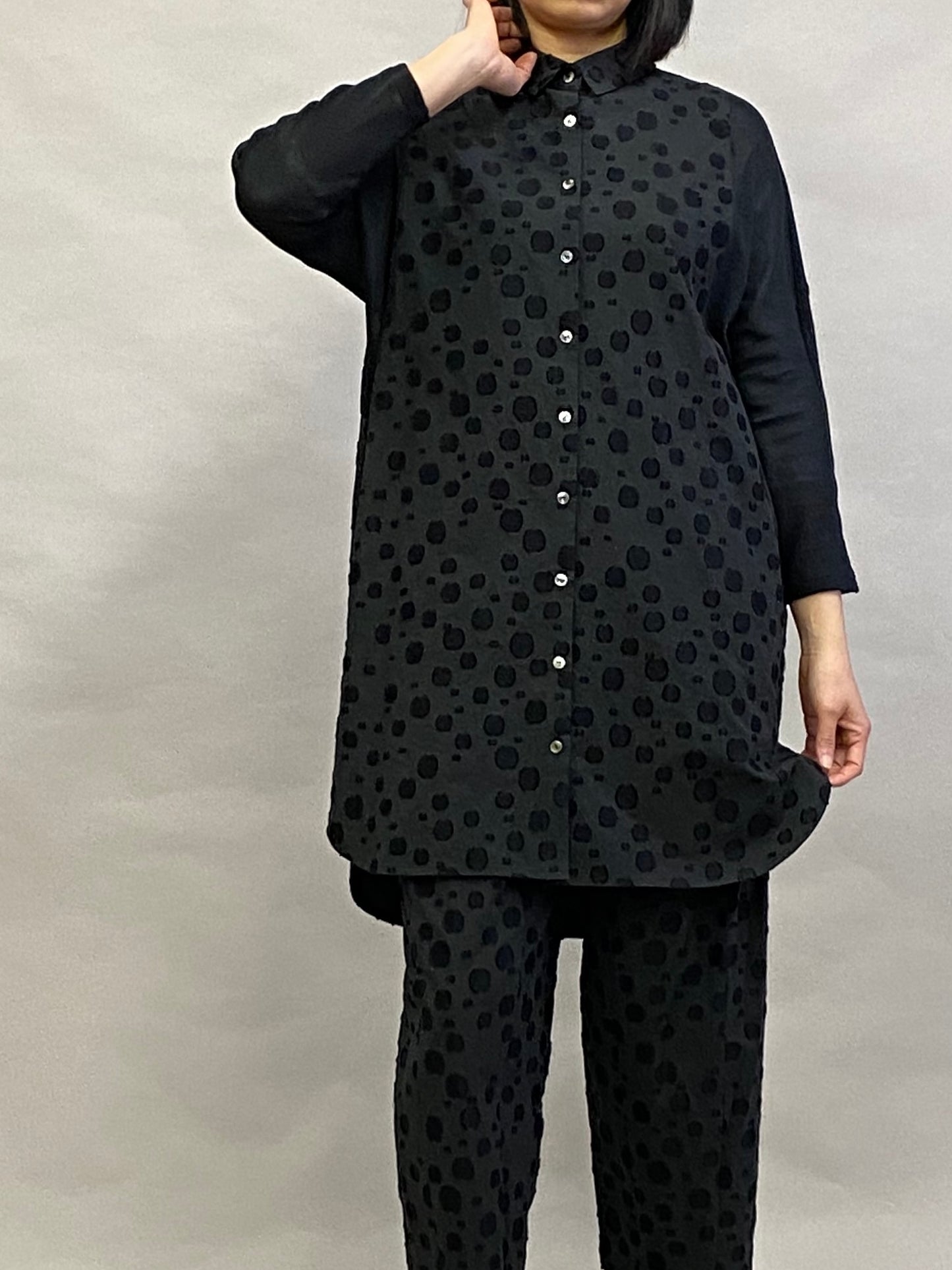 ドット柄 ニットドッキング ロングシャツ【ブラック】ヨシヨシバイピージェイ