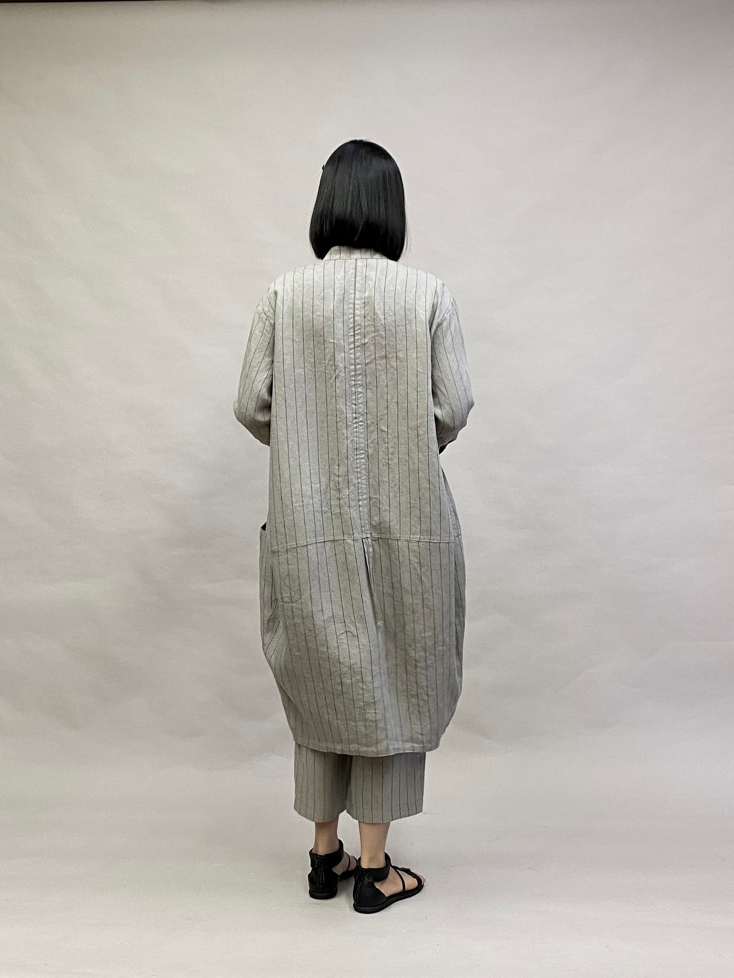麻ストライプ ジャガード ロングシャツ【グレー】 ヨシヨシバイピージェイ