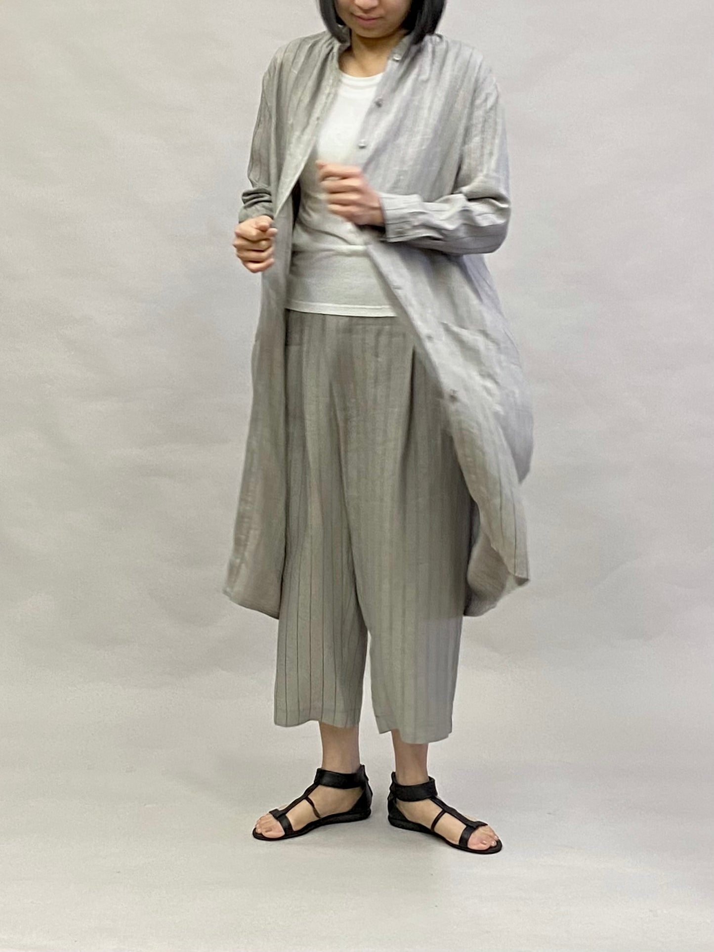 麻ストライプ ジャガード ロングシャツ【グレー】 ヨシヨシバイピージェイ