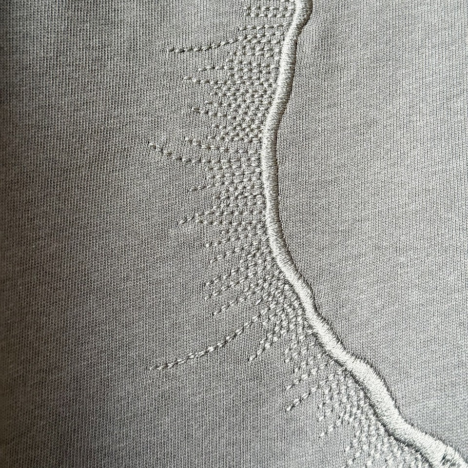 異素材切り替え アート刺繍 ビッグTシャツ BPS-26664 [Bell Pony]