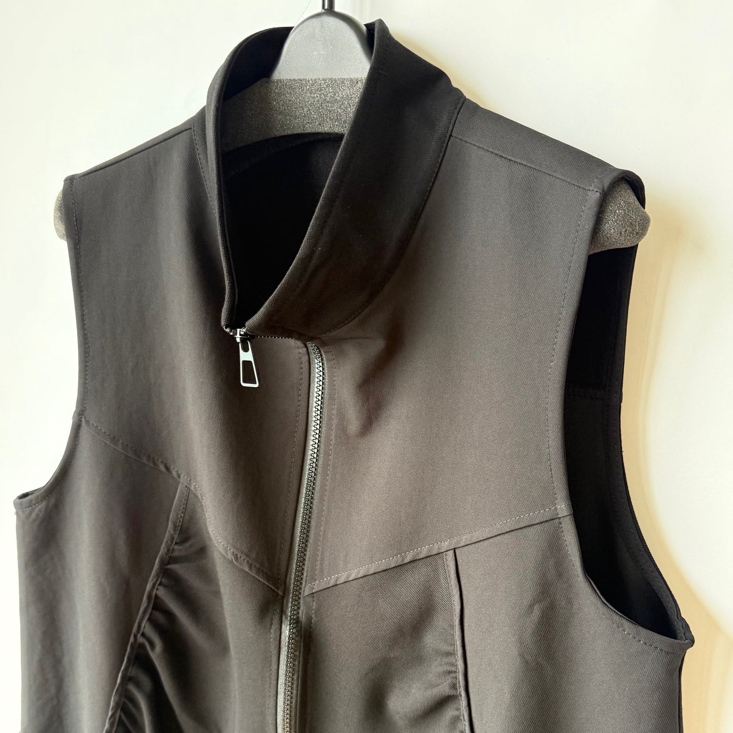 パイピング切り替えデザイン ロングジレ BPW-25677 [Bell Pony]