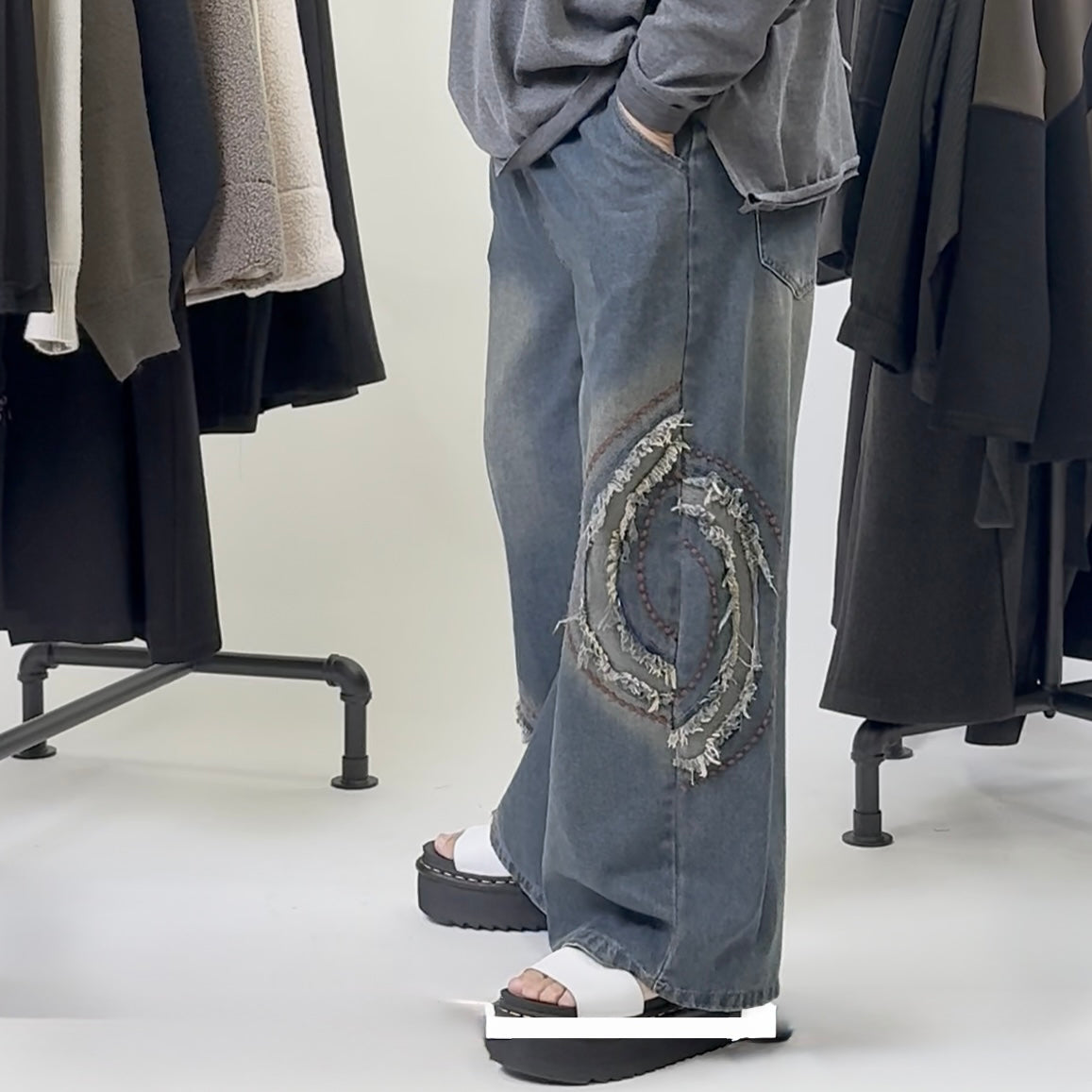 アシンメトリー刺繍ワイドデニムパンツ BPW-25554 [Bell Pony]