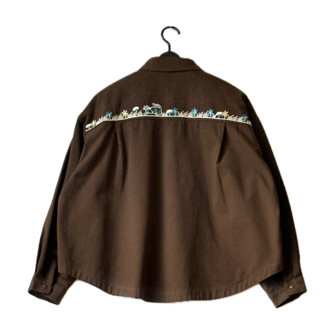 猫+フラワー刺繍シャツ 長袖 BPA-25094 [Bell Pony] – YK